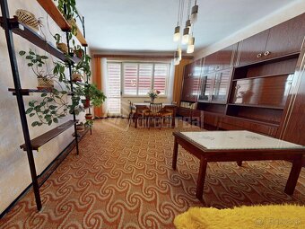 Dvojpodlažný rodinný dom s nádhernou výmerou - 6