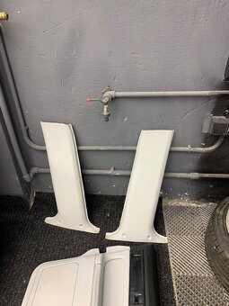 Biely interiér pre bmw e32 long - 6