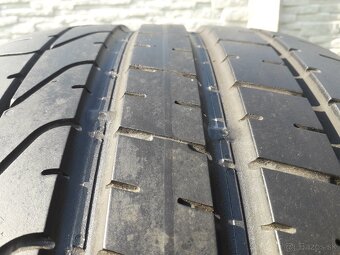 275/40 r22 letne pneumatiky - 6
