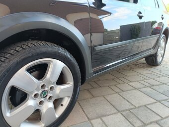 ŠKODA OCTAVIA SCOUT 4x4 2.0 TDI 103 kW CR - 6