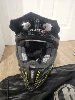 Predam motocrossovu prilbu Just1, velkosť M - 6