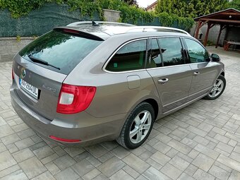 Škoda Superb 2010 2.0tdi DSG Elegance - 6