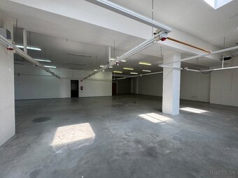 MULTIFUNKČNÝ OBJEKT V ŠAMORÍNE PRI ZJAZDE R7 - 6