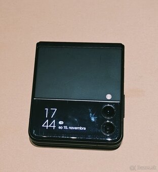 Samsung Z Flip 3 - 6