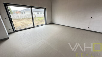 Moderná novostavba RD, pozemok 600m2, zastavaná plocha 179m2 - 6