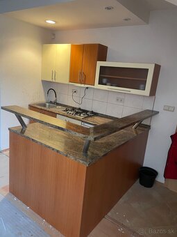 Kuchynská linka - 6