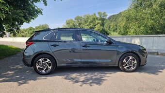 Hyundai i30HB 1,0 TGDi 6MT FAMILY - 6