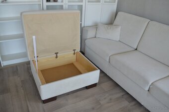 Rozťahovací gauč s taburetkou a úložným priestorom - 6