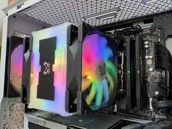 i7 13700K\32GB\RTX 4070Ti\SSD\1000W Zdroj - 6