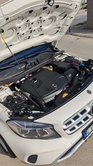 Mercedes - Benz GLA 180 - 6