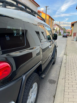 TOYOTA FJ CRUISER - 6