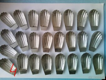 Formičky a vykrajovátka na pečení - cukroví - 6