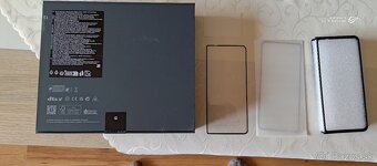 Predam HONOR Magic V3 12 GB/512 GB Black - 6