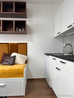 Moderne zrekonštruovaná garsónka v Hlohovci - 6