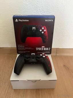 PS5 Dualsense Spider-Man 2 Limited Edition - 6