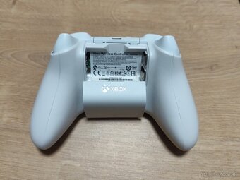 Xbox ovládače - 6