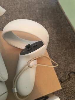 Oculus Quest 2 - 6