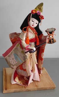 Japonská bábika s bubnom daiko - 6