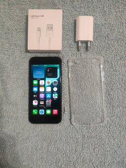 Apple iphone SE 2020 64GB Black - 6