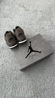 Air Jordan 4 Retro Cave Stone - 6