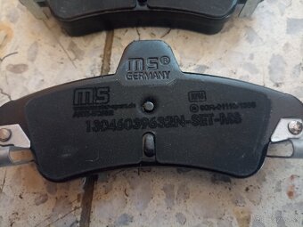 Brzdové platničky na Ford Mondeo MK2 - 6