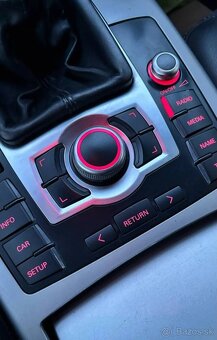 RAMIK NA STREDOVY PANEL MMI AUDI Q7 a AUDI A6 C6 - 6