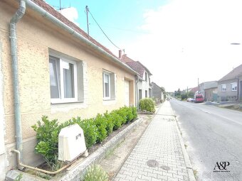 VÝRAZNÁ ZĽAVA 3 IZBOVÝ RODINNÝ DOM S GARÁŽOU, POZEMOK 1061 - 6