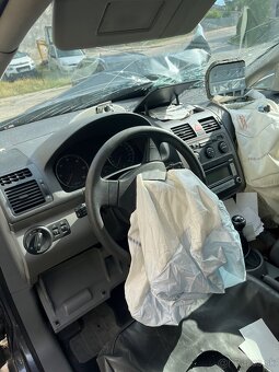 Rozpredám VW Touran 1.9 TDI 77 kw BLS - 6