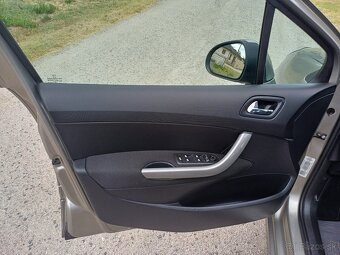 Predám Peugeot 308, 1.6HDI, 66kw,rok výroby 2010, najazdenýc - 6