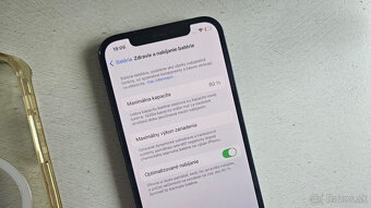 Apple iPhone 12 tmavý 64GB - 6
