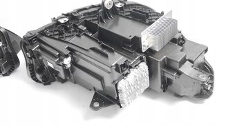 BMW X1 U11 svetla full led - 6