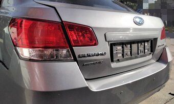 SUBARU LEGACY 2.5 AWD 2010 predám MOTOR EJ25, DVERE, 4X4 - 6