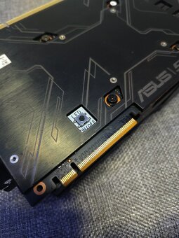 Asus ROG Strix RTX 2080 Super - 6