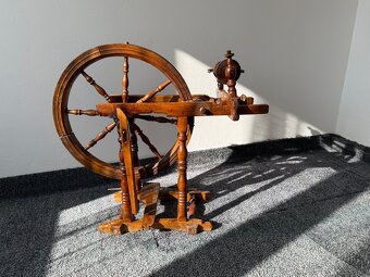 Tradičný drevený kolovrat - 6