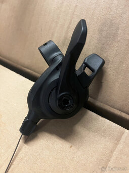 Sram - 6