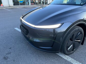 Predám TESLA MODEL Y JUNIPER LONG RANGE SKLADOM BEZ ČAKANIA - 6