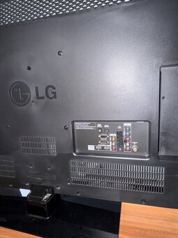 Predávm LG TV so skrinkou pod televízor - 6