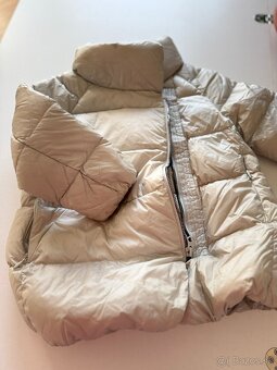 Viacere kusy oblecenia - 6