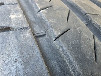 285/40 R 21 - 6