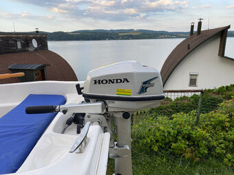 Motorový čln Sport-Yacht Malibu 360 Honda 5hp - 6