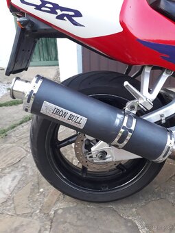 Honda cbr 900rr - 6