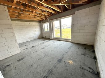 4 izbový rodinný dom 113 m2 s vlastným pozemkom 337 m2 - 6
