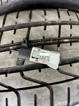 Pirelli P-Zero 275/35 R20 - 6