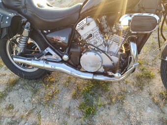 Kawasaki VN 750 - 6