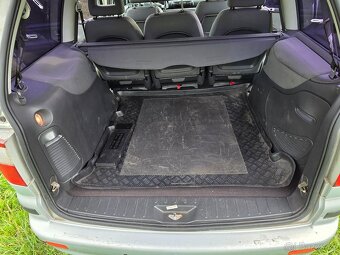 Ford Galaxy, Seat Alhambra, Wolkswagen Sharan - 6