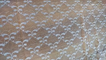 Predám poťahové látky a záclony - 6