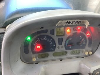 New Holland T5060 s nakladacom mozna vymena - 6