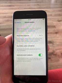 IPHONE 8 - 6