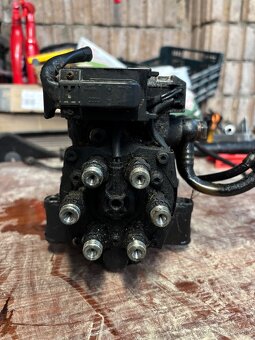 Vysokotlakové čerpadlo 2.5 TDi 132 kW - 6