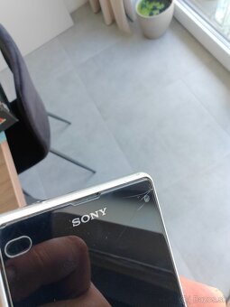 Sony Xperia Z1 compact - 6